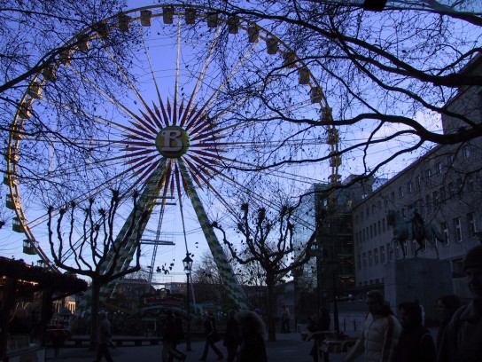 essen germany 05 544x408 Ferris Wheel