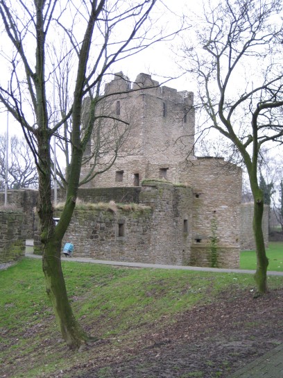 burg altendorf 408x544 Burg Altendorf