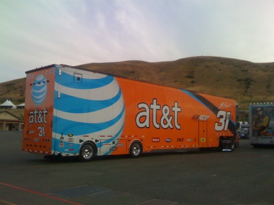 nascar hauler jeff burton 31 544x408 Jeff Burton 2008 NASCAR Hauler