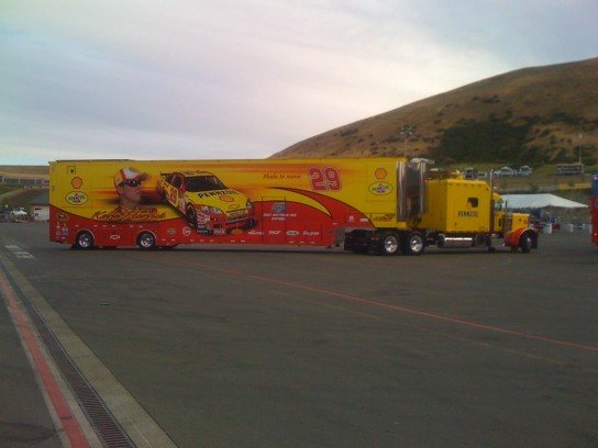 nascar hauler kevin harvick 29 544x408 Kevin Harvick 2008 NASCAR Hauler