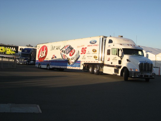 bobby labonte 96 nascar hauler 544x408 Bobby Labonte 2009 NASCAR Hauler