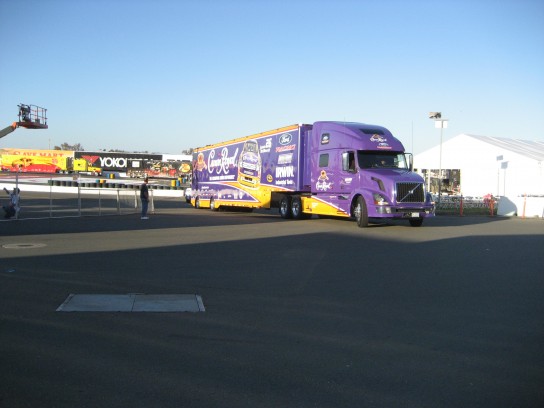 jamie mcmurray 26 nascar hauler 544x408 Jamie McMurray 2009 NASCAR Hauler