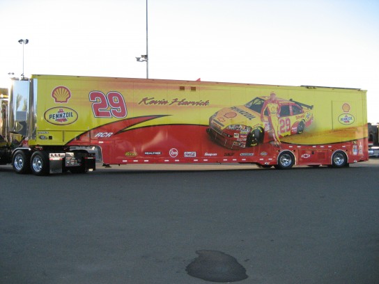 kevin harvick 29 nascar hauler 544x408 Kevin Harvick 2009 NASCAR Hauler