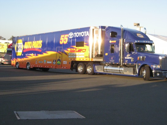 michael waltrip 55 nascar hauler 544x408 Michael Waltrip 2009 NASCAR Hauler